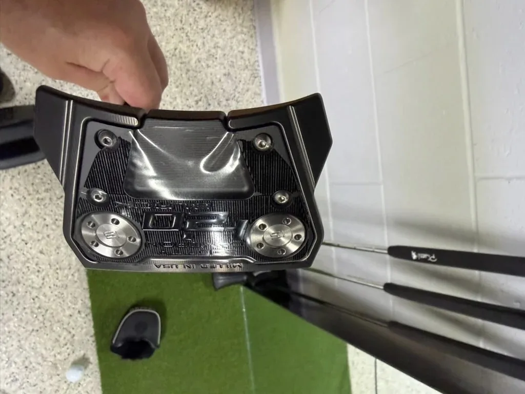激レア!スコッティキャメロン限定パター世界1500本が今なら手に入る?