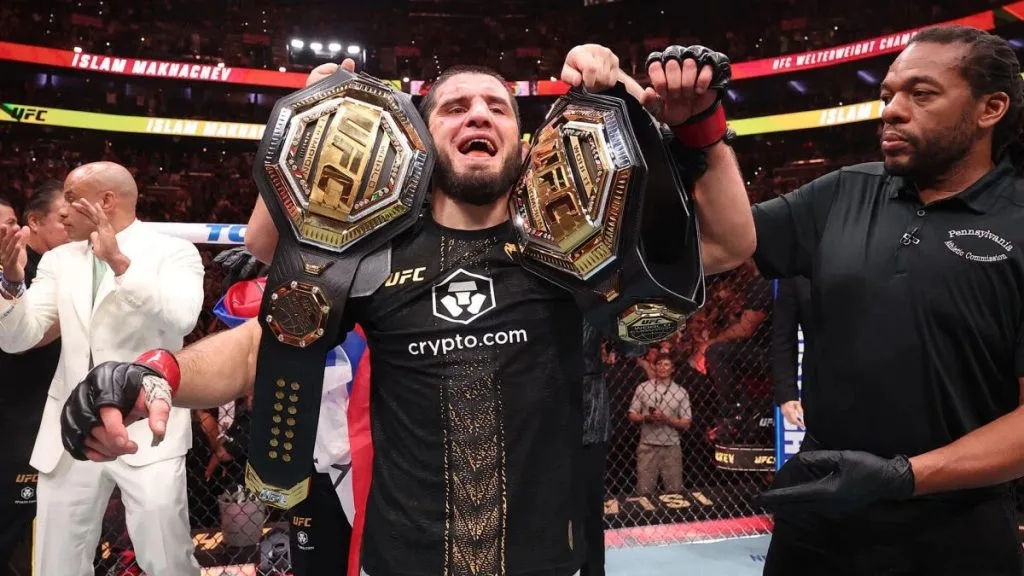 マカチェフが UFC 最多17連勝！名コーチが「GOAT 候補」宣言