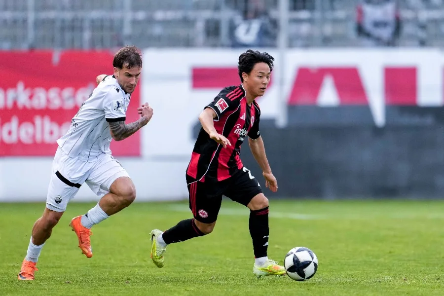 無視から一転！20歳DF小杉啓太、新監督の下で覚醒なるか