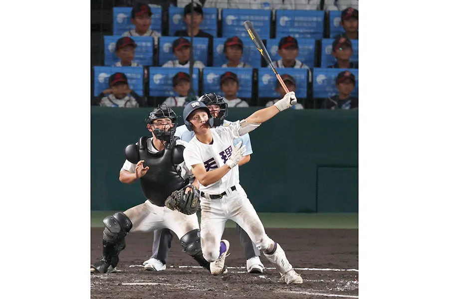 「4番・金本」が甲子園で豪快アーチ！虎党興奮「猛虎魂感じる」