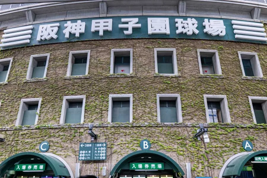 米記者も絶賛！甲子園の応援文化が「テキサスの高校フットボール」と似てる理由