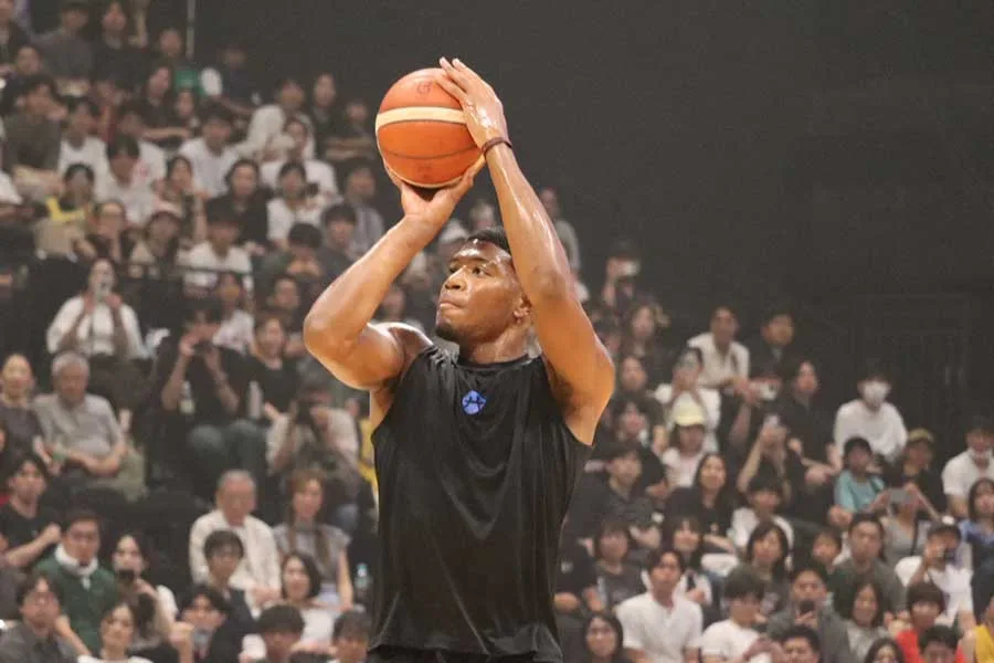 八村塁が2年ぶり代表合流！韓国戦へX騒然「待ってた」