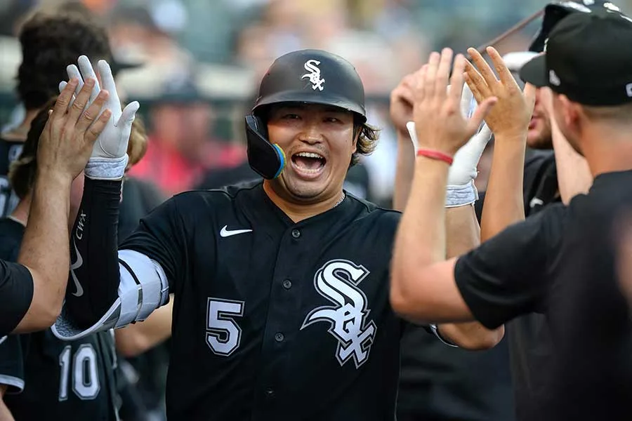 村上宗隆が決勝28号2ラン！米記者も絶賛「この球団を変えてきた」