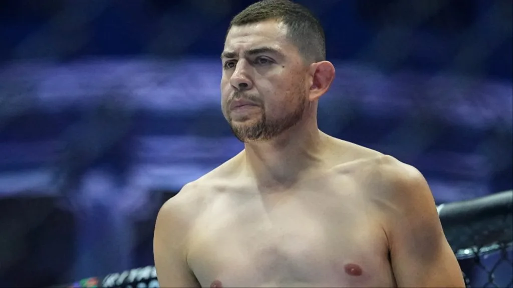 息子の涙に父が誓う「やり直す」 UFCガルシア、敗戦後の胸中